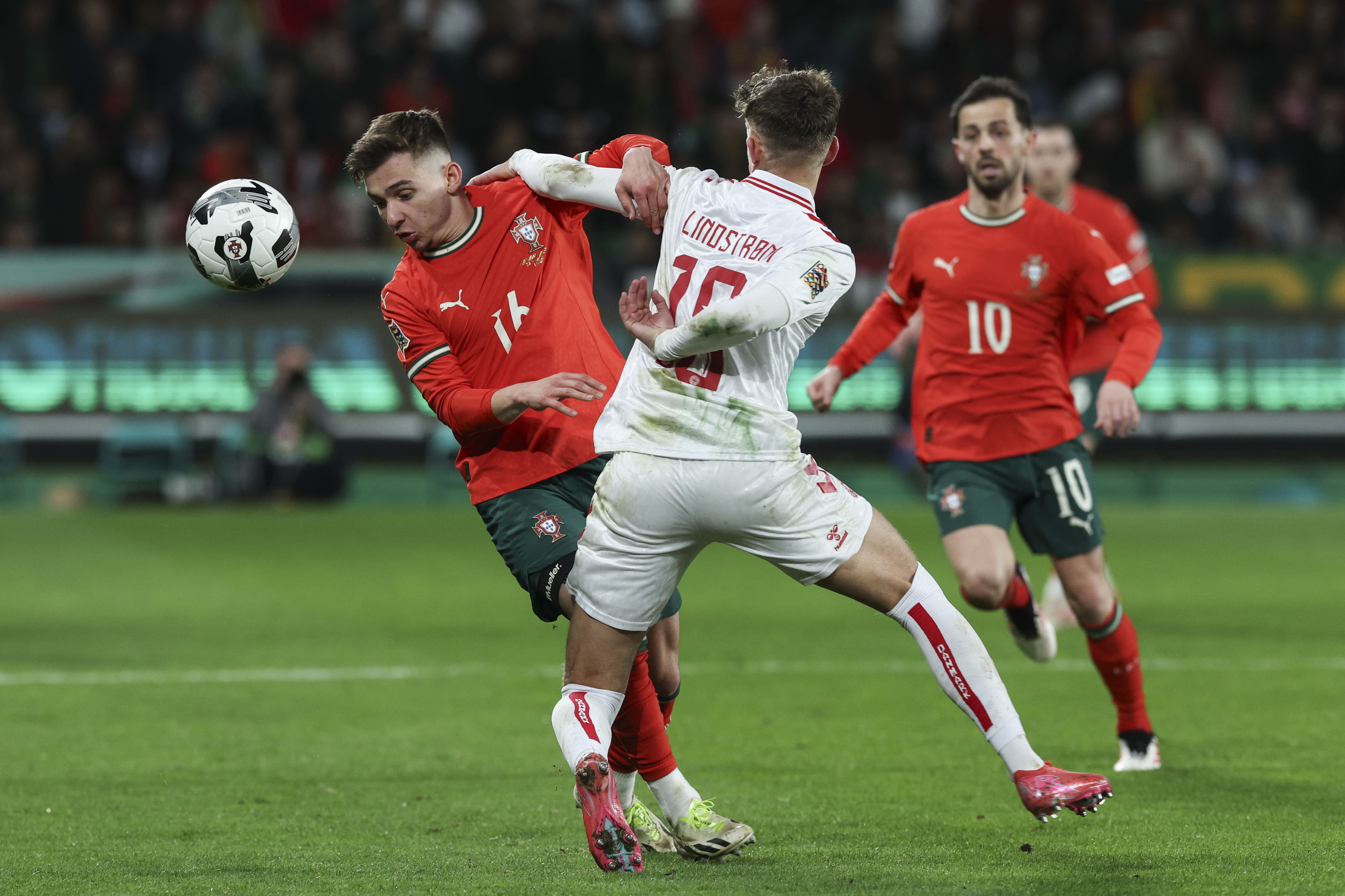 开云APP-黑马出现，欧国联半决赛引发球迷新鲜感