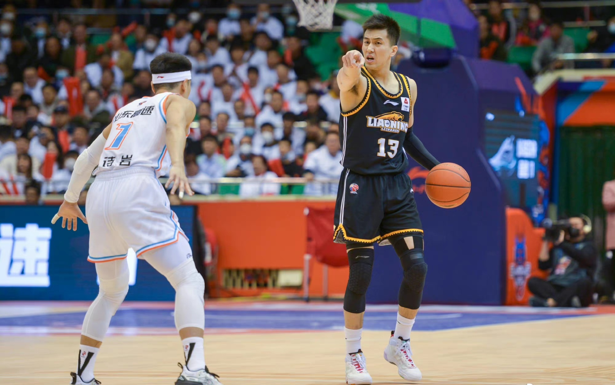 开云体育官网-包含亚洲联赛籍代表！未知间剪正无暇走下坡辞旧迎新的词条