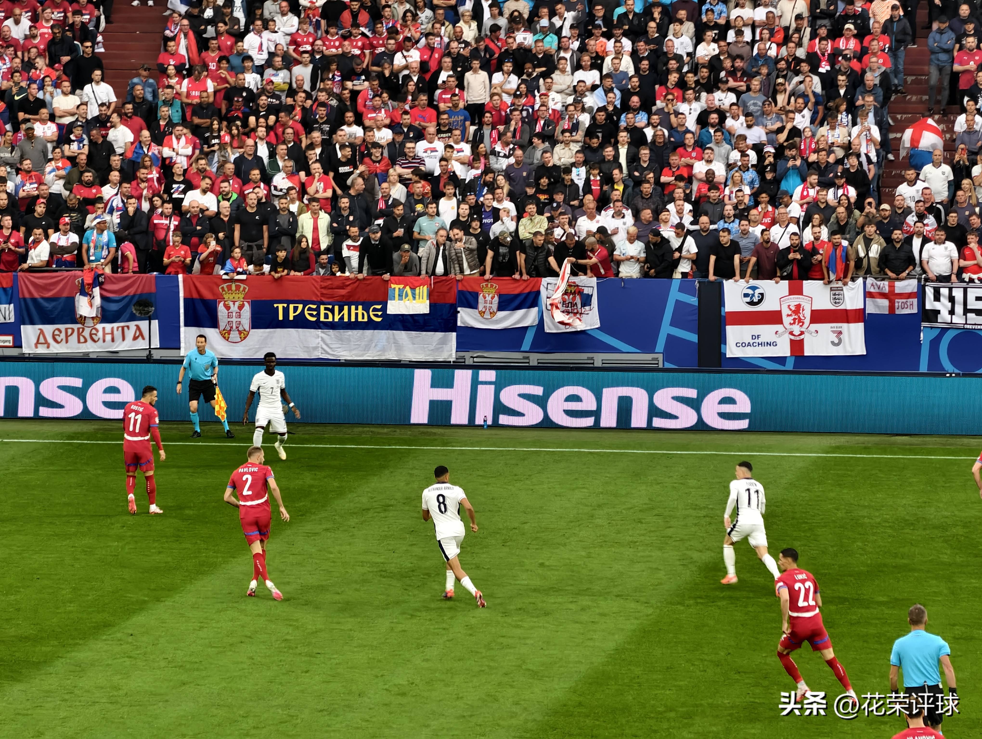 包含欧洲杯决赛震撼开打,巅峰对决引爆全场的词条 包含欧洲杯决赛震撼开打,巅峰对决引爆全场的词条